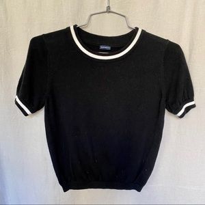 Brandy Melville Short Sleeve Sweater
